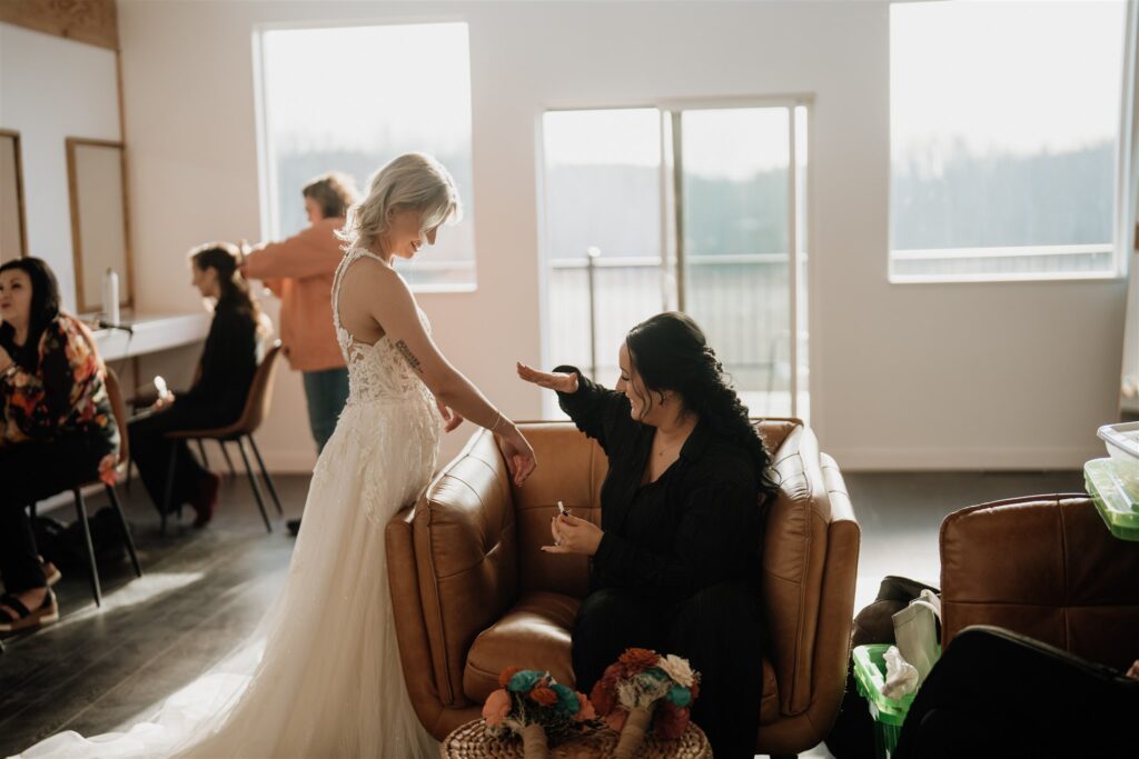 bride getting ready at Ivy Black Weddings and Events 