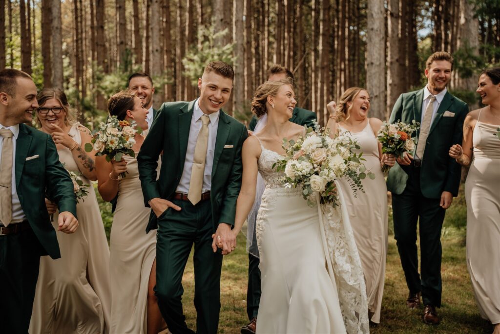 wedding party photos outside at pinewood 