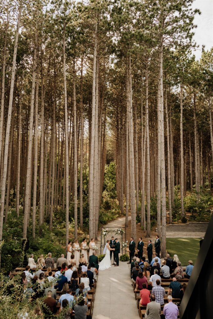 tall pines venue in minnesota outdoor ceremony location