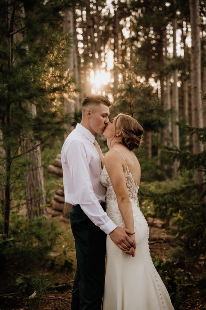 golden hour photos of bride and groom outside at pinewood